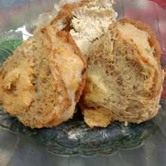 A picture of Tahu Walik.
