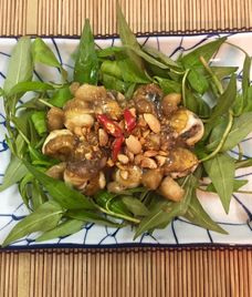 hột vịt lộn xào me