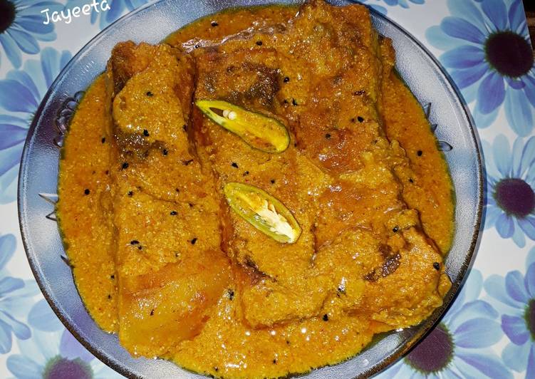 Steps to Make Award-winning Rohu fish,with Poppy seeds and Tomato Puree
