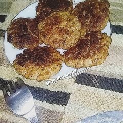 A picture of Kachay qeemay k kabab.