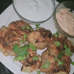 A picture of Chicken cheese smashed potatoes.