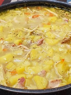 صورة لوصفة دجاج وبطاطا بالثوم والحامض (صحية بدون قلي البطاطا)