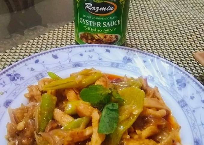Classic Chicken Stir-Fry with green chilli
