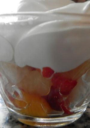 Foto principal de Macedonia de frutas con nata