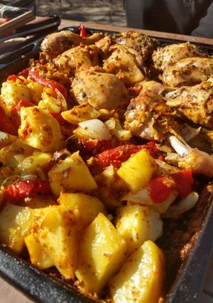 Una foto de Pollo a la leche con verduras