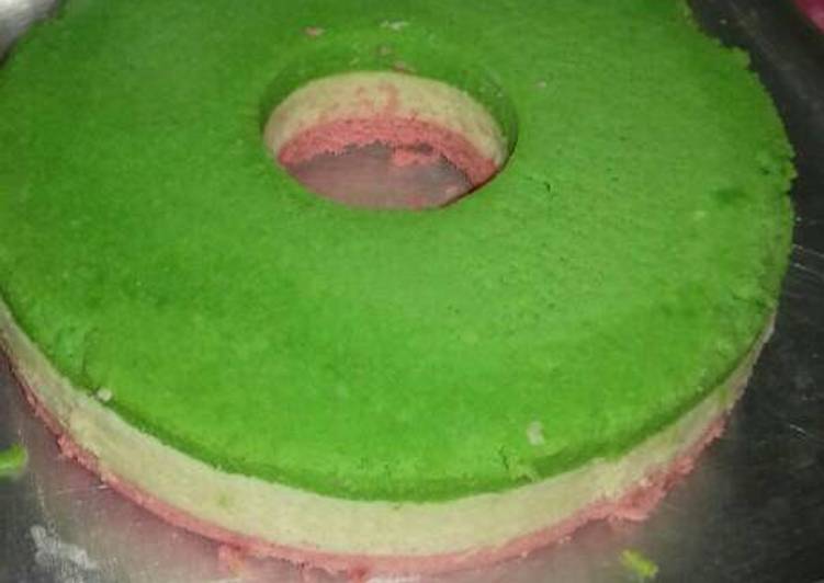 Bagaimana Menyiapkan Bolu lapis kukus😋😋 yang Enak