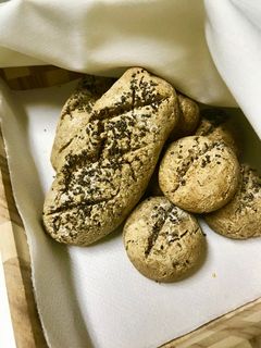 Una foto de Panecillos de harina de chufa