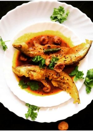 পাবদা মাছের বড়ি দিয়ে তেল ঝাল রেসিপি (Pabda maccher badi diey teljhal) রেসিপির প্রধান ছবি