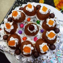 A picture of Butterscotch gulab jamun cake.
