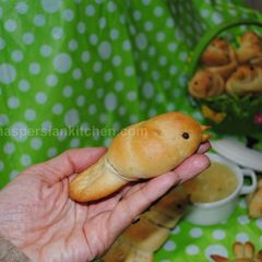 A picture of Bird Shaped Bread.