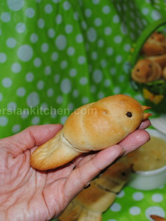 A picture of Bird Shaped Bread.