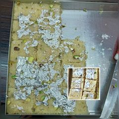 A picture of Coconut Mawa burfi.