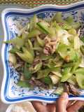 Cần tây xào thịt bò