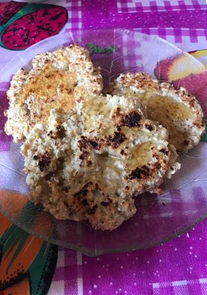 Una foto de Pancakes de avena y coco con 3 ingredientes súper fácil y rápido