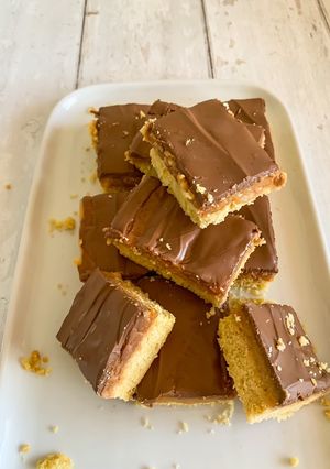 A picture of Caramel Shortbread.