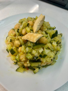 Una foto de Garbanzos con Calabacín