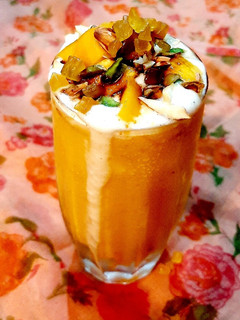 मैंगो मस्तानी (mango mastani recipe in Hindi) रेसिपी मुख्य फोटो