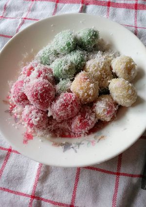 Foto resep Klepon warna warni