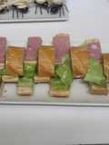Bocadillo de jamón cocido untado de gazpacho