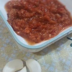 A picture of Lehsan ki simple chutney.