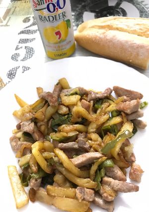 Una foto de Fritada de magro, pimiento italiano y patatas
