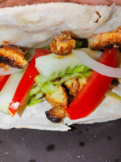 Una foto de Kebab de pollo