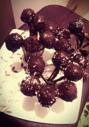 A picture of Cool Chocolate balls.