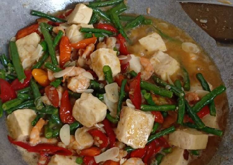 Cara Gampang Menyiapkan Tumis Udang Pedas Anti Gagal