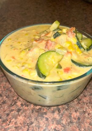 A picture of Calabaza a la Mexicana (Stewed Mexican zucchini).
