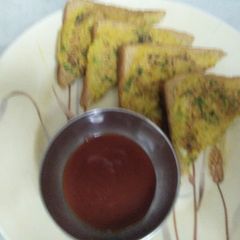 A picture of Besan chilla open sandwich.