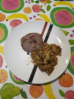 Una foto de Hamburguesa con brócoli
