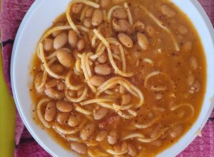 Una foto de Porotos con rienda 🇨🇱🇩🇴🇨🇱🇩🇴🇨🇱