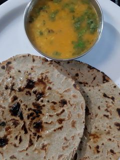 बाजरे की रोटी (bajre ki roti recipe in Hindi) रेसिपी मुख्य फोटो