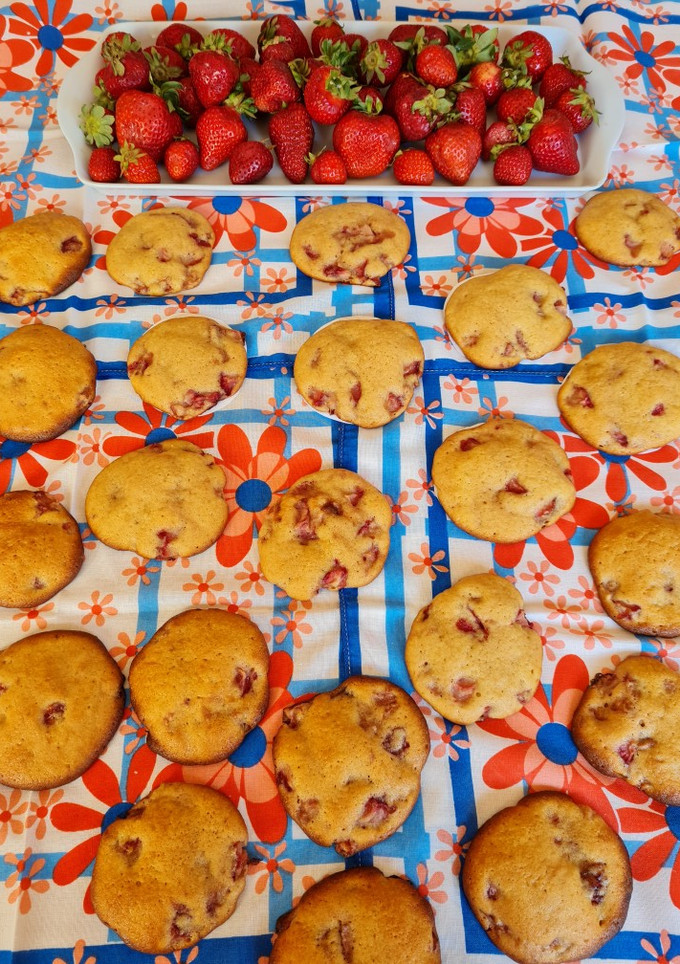 Una foto de Galletas cheesecake de frutillas 🍓 fresas 🍓