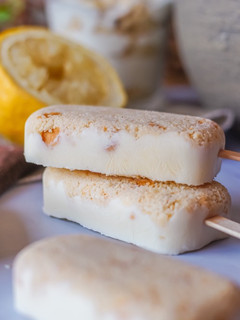 Una foto de Helados lemon pie