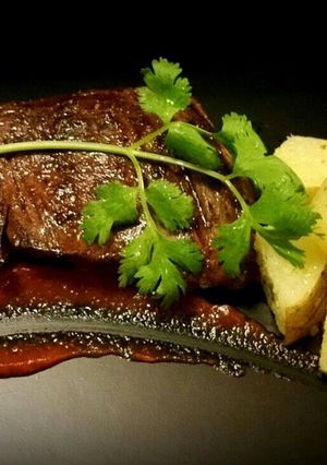 Una foto de Churrasco con papas salteadas