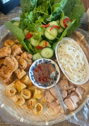 A picture of Bún đậu mắm tôm.