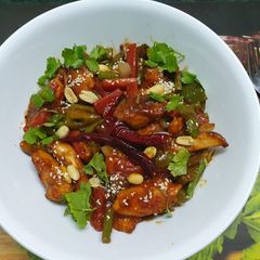 A picture of Shanghai Chicken.
