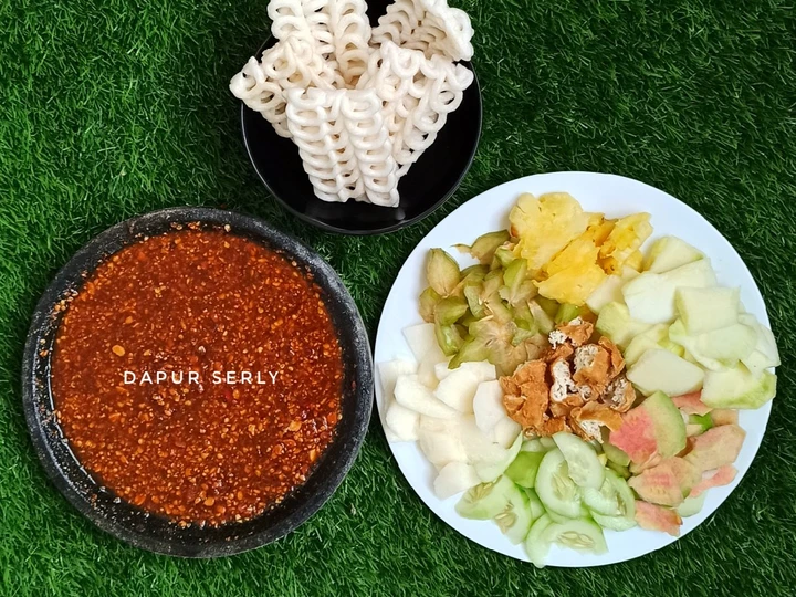 Langkah Mudah untuk Membuat Resep 1. BUMBU RUJAK MANIS SIMPEL yang  Bikin Ketagihan Anti Ribet, Sempurna