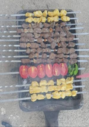 عکسی از دستور جوجه کباب و کباب پشته ی گوسفندی