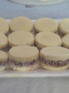 Una foto de Alfajores maizena