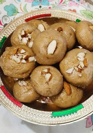 पेडा रेसिपी मुख्य फोटो