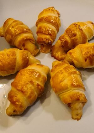 Une photo de Mini croissants au jambon