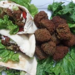A picture of 🥙🥙🥙 🥗🥗Falafel and falafel pita sandwich 🥙🥙🥙🥗🥗🥗 #KokabandCookpad.