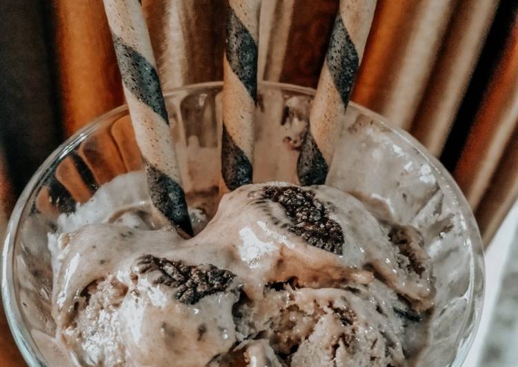 makanan Es Krim Coklat Ekonomis / Ice Cream Maizena yang merasakan kenyamanan