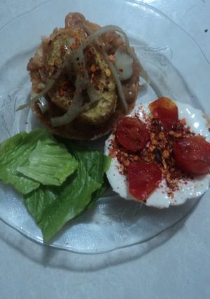 Una foto de Mini hamburguesa mexicana de nugget con chile en polvo Martín