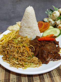 Foto resep Tumini Sego Gurih Kecik Daging Sapi Khas Jogja