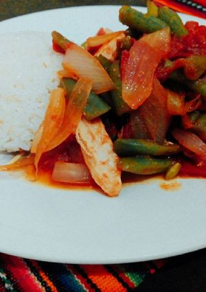 Una foto de Saltado de vainitas  sin aceite 😋