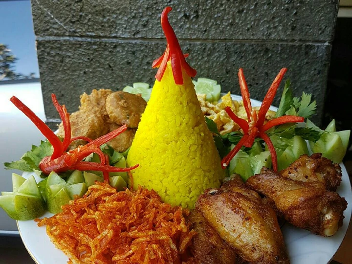 Langkah Mudah untuk Membuat Resep  Nasi Kuning Praktis yang Bikin Ngiler, Lezat