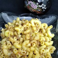 A picture of Desi mince pasta.